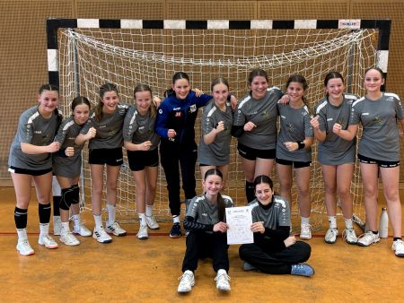 Gruppenbild Handballerinnen der HHRS