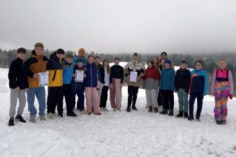 Gruppenbild auf dem Skiausflug